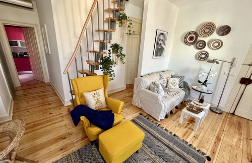 Sintra Apartment | Nomad Dreams N.4 in colorful Sintra next to train station