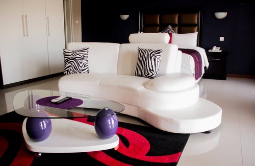 Lusaka Cabin | Nomad's Court Lodge