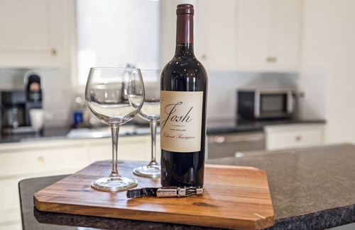 Fayetteville House | Nomad's Retreat - 1.5 Miles From DT & UofA