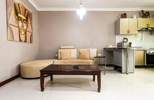 Lusaka Hotel | Nomads Court Chudleigh