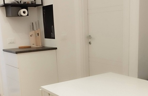 Quartiere XXVIII Monte Sacro Alto Apartment | Nomentana house