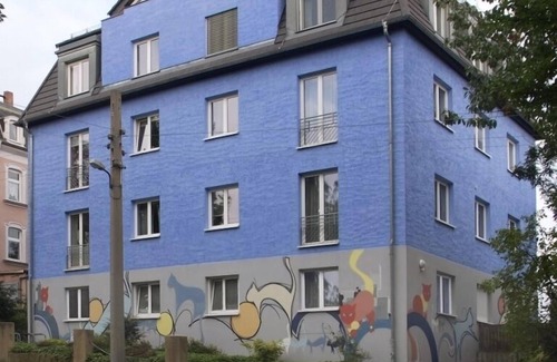 Kleinpestitz/Mockritz Apartment | Non-smoking vacation apartment with covered balcony