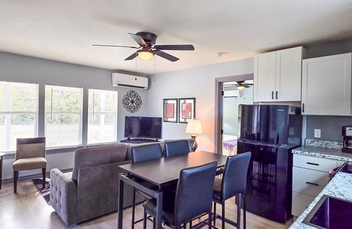 Checotah House | Nonie's Cozy Cottage I Home in Heart of Checotah