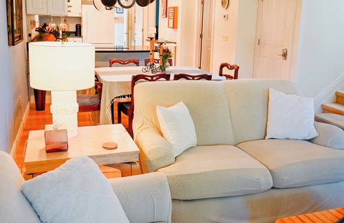 Leland House | Nonna's-3 bedrooms, covered porch, private yard, walk everywhere in Leland