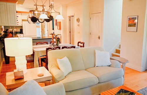Leland House | Nonna's-3 bedrooms, covered porch, private yard, walk everywhere in Leland