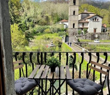 Castelnuovo di Garfagnana House | Nonnas little house on the river