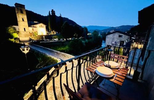 Castelnuovo di Garfagnana House | Nonnas little house on the river