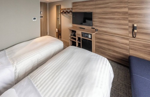 Ariake Hotel | Nonsmoking Deluxe Corner Twin Room Breakfast included /Koto-ku Tokyo