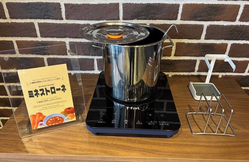Sumida Hotel | Nonsmoking Hollywood Twin Room Free breakfast bread service included/Sumida-ku Tokyo