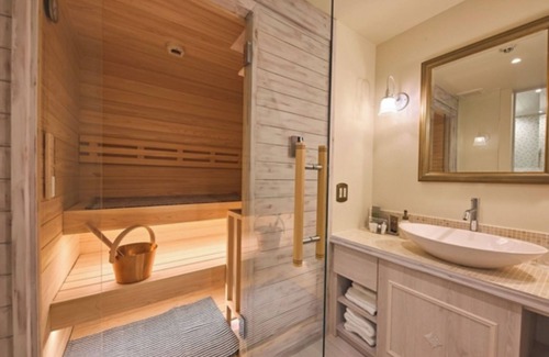 Kyukaruizawa Hotel | Nonsmoking Sauna Suite 2 people Breakfast included Age limit 10 years and over/Kitasakugun Nagano