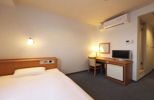 Takaoka Hotel | Nonsmoking Semidouble Room only Smile Value /Takaoka Toyama