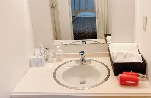 Shin-Osaka Hotel | Nonsmoking Sleeping guest room Double bedroom /Osaka Ōsaka