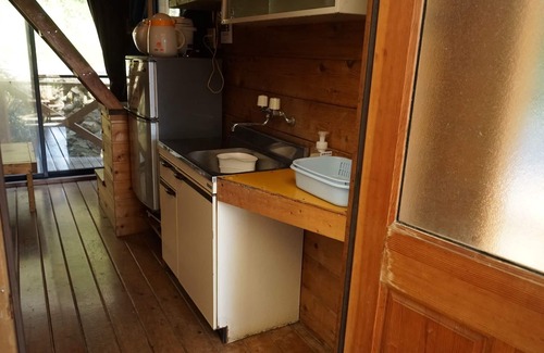 Nishina Cottage | Nonsmoking Tiny log house for 2 people with lo/Kamo-gun Shizuoka