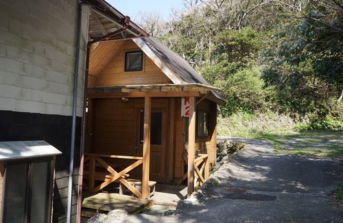 Nishina Cottage | Nonsmoking Tiny log house for 2 people with lo/Kamo-gun Shizuoka
