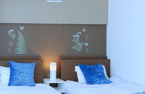 Namba Hotel | Nonsmoking Triple room with bathroom and toilet Up to 4 people Sakuragawa Riverside Hotel/Osaka Ōsaka