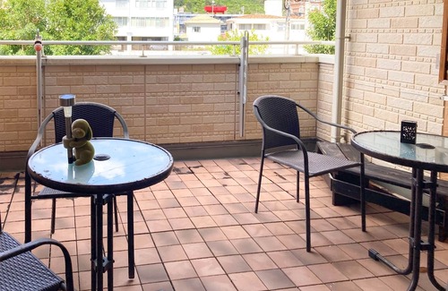Yonabaru Apartment | Nonsmoking Twin Happiness Owl Room 205/Shimajiri-gun Okinawa