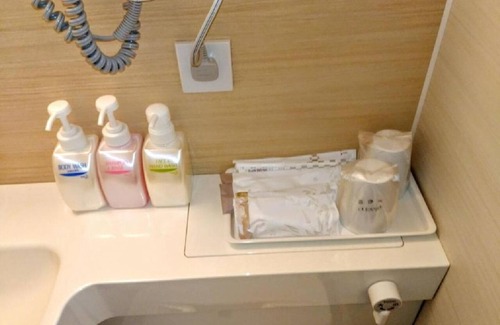 Nishi Hotel | Nonsmoking Twin room Single use Room only/Osaka Ōsaka