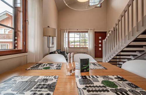 Sirkka Apartment | Nordic Alpine A7 Ski-in Ski-out by Aavalevi