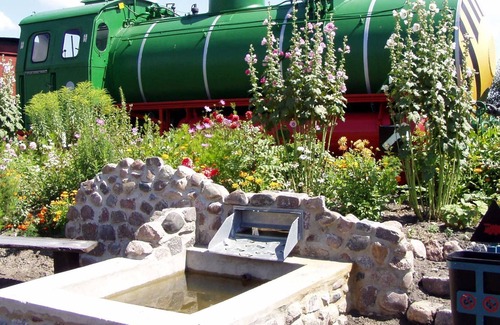 Pasewalk Cottage | Nordic fairy tales - Thumbelina 13 - zz Lokschuppen Pasewalk overnight experience in a sleeping car