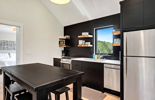 Egg Harbor House | Nordica House and Loft-Walk to Egg Harbor