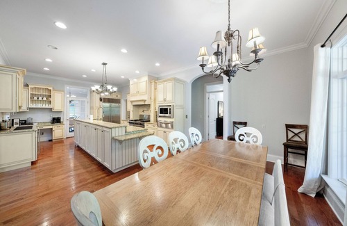 Caryville House | Norris Lake Manor-Exquisite Waterfront with *Private Dock *Pool *Hot tub *Game room
