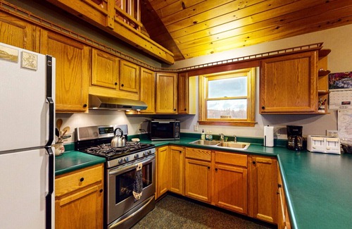 Greenville Cabin | North Bay Lodge on Moosehead Lake
