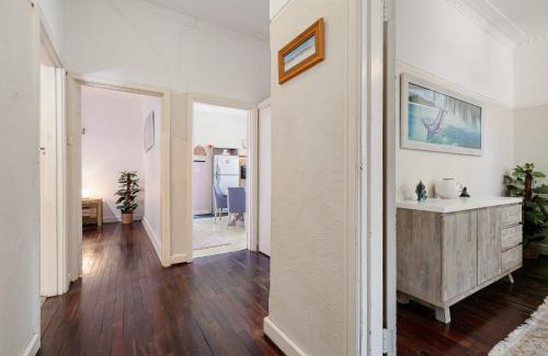 North Beach House | North Beach Cottage By Swan Bnb Management