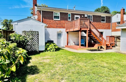 North Bethesda House | North Bethesda Gem - Basement - 5 Minutes From Metro