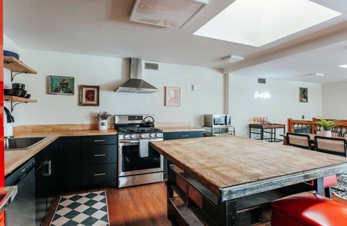 Staunton Apartment | North Central Loft: Sauna + Walk Downtown
