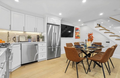 North End Apartment | North End Entire House