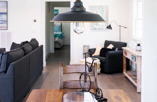 Aquebogue House | North Fork Home Steps to Private Beach & Walk to Marina, Farms, Restaurants.