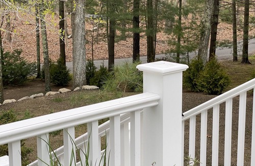 Cutchogue House | North Fork Vacation Home - Great location, Walk to Beach - with Hot Tub