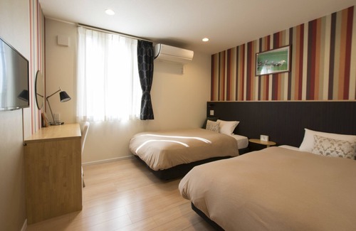 Abira Bed & Breakfast | North Gate Inn Abira