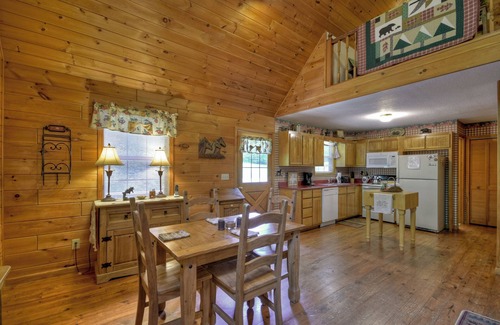 Morganton Cabin | North Georgia Cabin With Hot Tub & Fire Pit