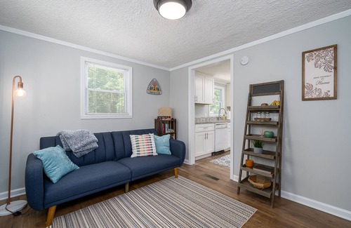 Blue Ridge Cottage | North Georgia Cottage minutes from Blue Ridge and McCaysville!