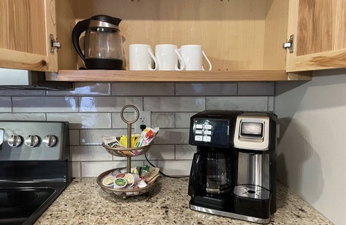 Crouch Crossroad Apartment | North Johnson City Duplex~ Sweet Seclusion~ In The Heart Of The Tri-Cities