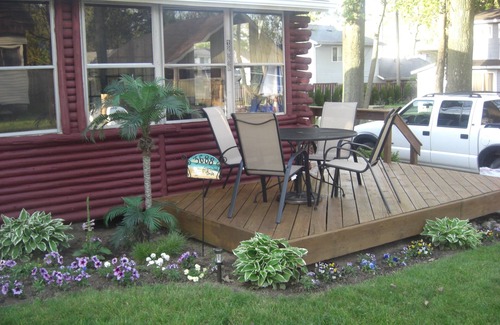 North Lakeport Cabin | North Lakeport Log Cabin- 200 Foot Stroll to Lake Huron Beach. n