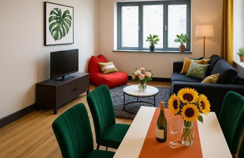 North Finchley Apartment | North London 1-Bed Apt Sleeps 2 1 Min to Tube