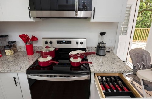 Dallas House | North of Gastonia Cute Cottage w/Comfort & Style