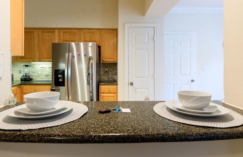 Preston Hollow Apartment | North Park Mall- Home Away from Home!