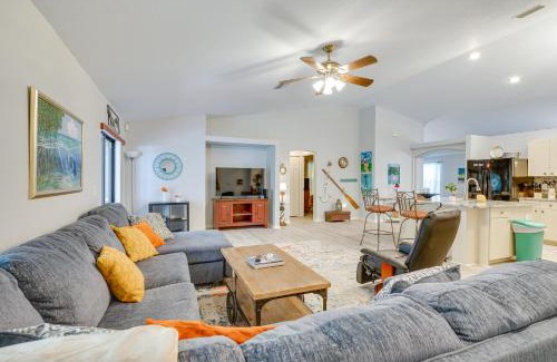 North Port House | North Port Home with Charming Lanai about 7 Mi to Beach