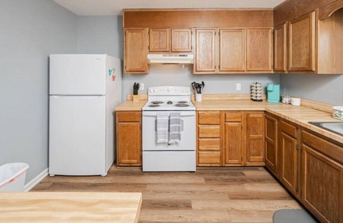 Northeast Raleigh House | North Raleigh 3 bedroom home, pet friendly