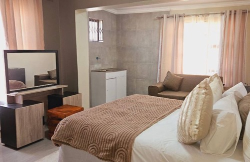 Kempton Park Cabin | North Ryde Guest Lodge where you comfort is our priority .