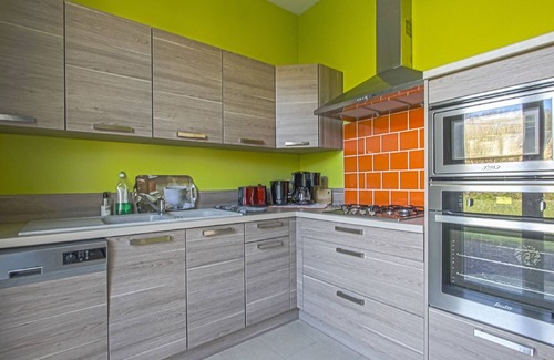 Sainte-Honorine-des-Pertes House | North Sea Family Haven