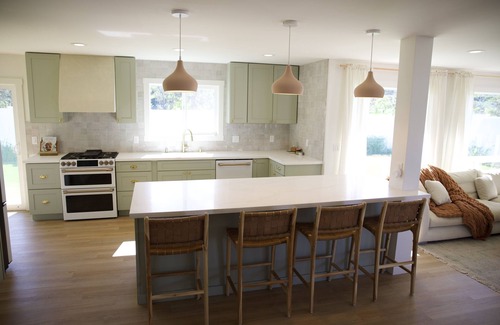 Kahuku House | North Shore Family Home - Walk to the beach