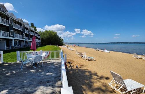 Traverse City House | North Shore Inn TC 308