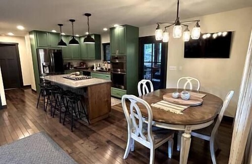 Deadwood House | North Slope Lodge