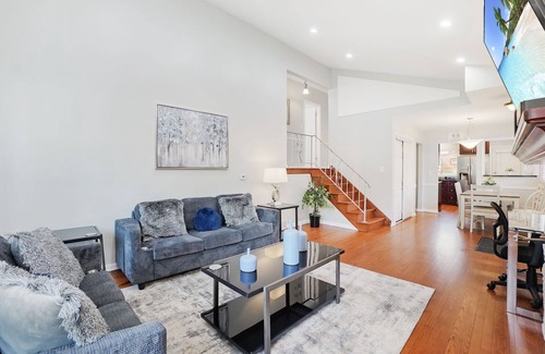 Northbrook House | Northbrook Rental