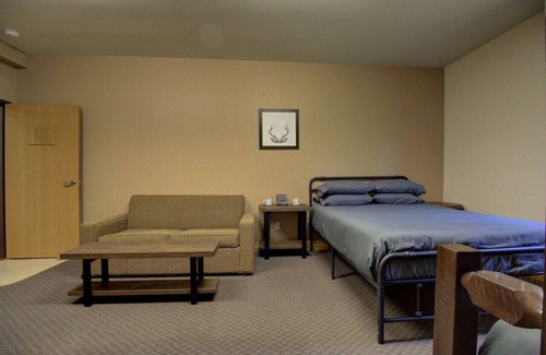 Clitherall House | Norther Loon IV | Minnesota Lake Home Getaway | Studio-Style Room | Legacy Lakeside Resort