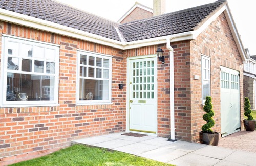 Beadnell House | Northern Hideaways, Shore Cottage, Beadnell